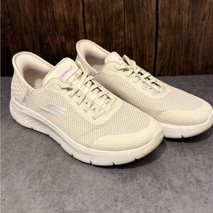 Skechers Women's Beige and Lavender Sneakers